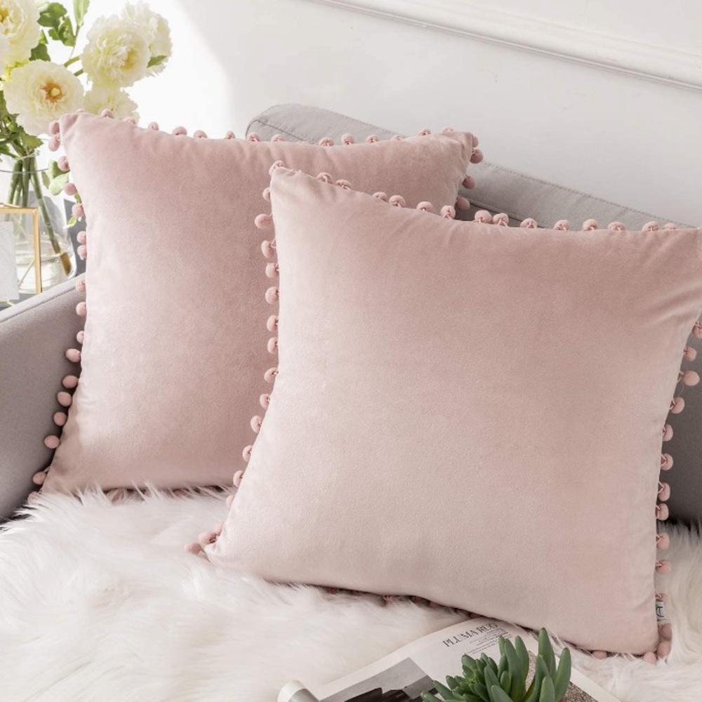 Couch pillows DARK pink